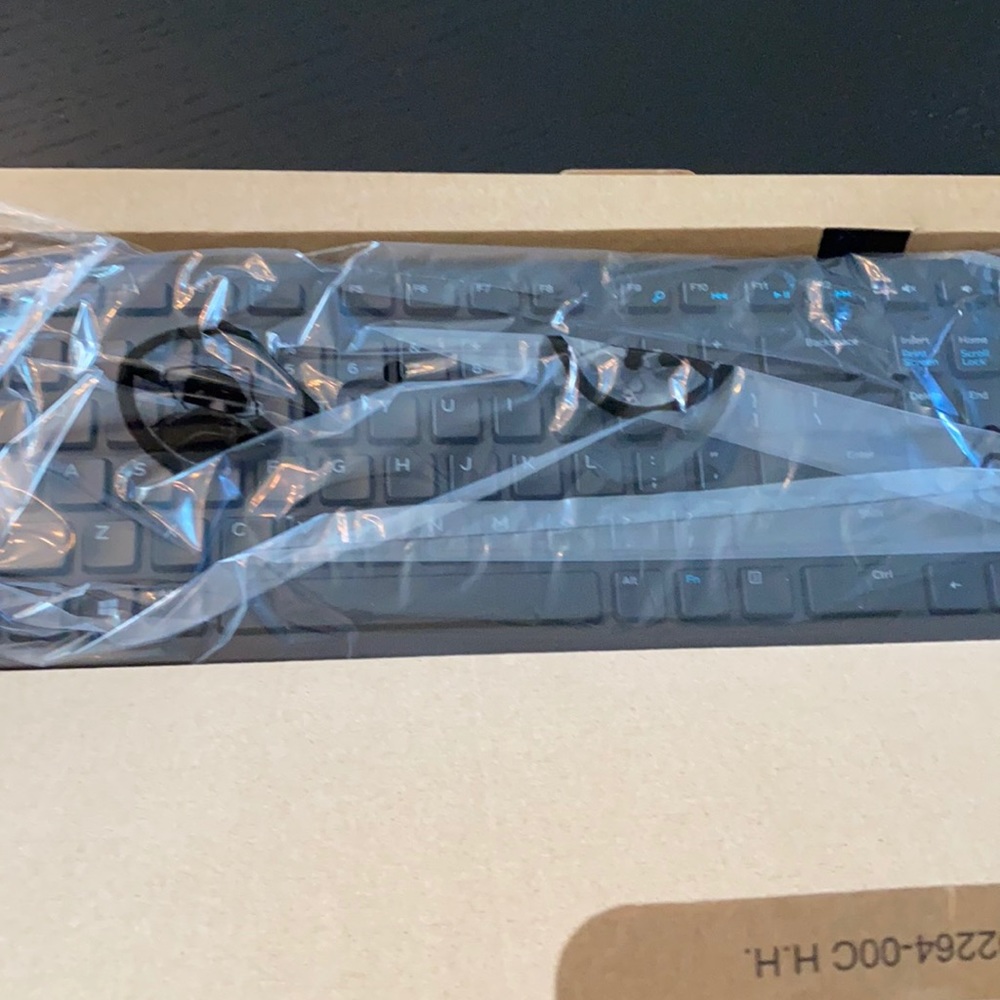 Brand new dell mouse & keyboard